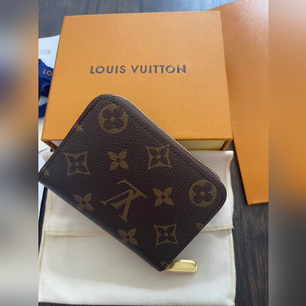 Louis Vuitton Zippy Coin Purse